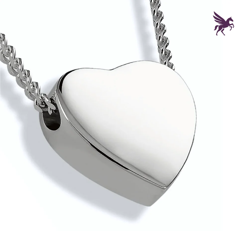 Heart-shaped necklace pendant