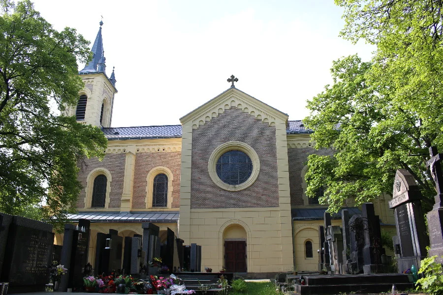 Malvazinky Cemetery (Prague)